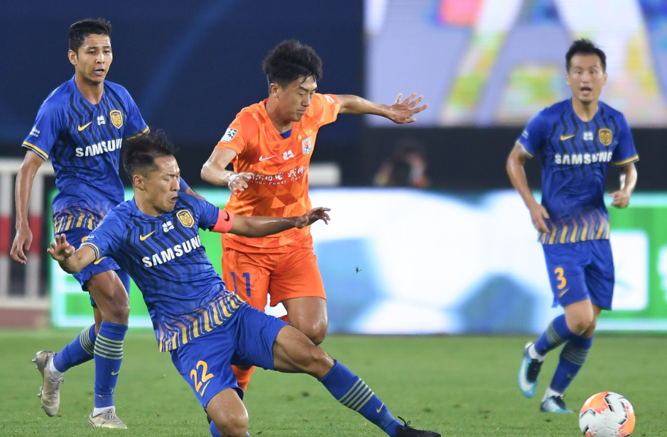 足总杯今晚再迎强敌，辽宁本钢完成体检，主帅态度：气氛紧张，训练强度明显提升的简单介绍