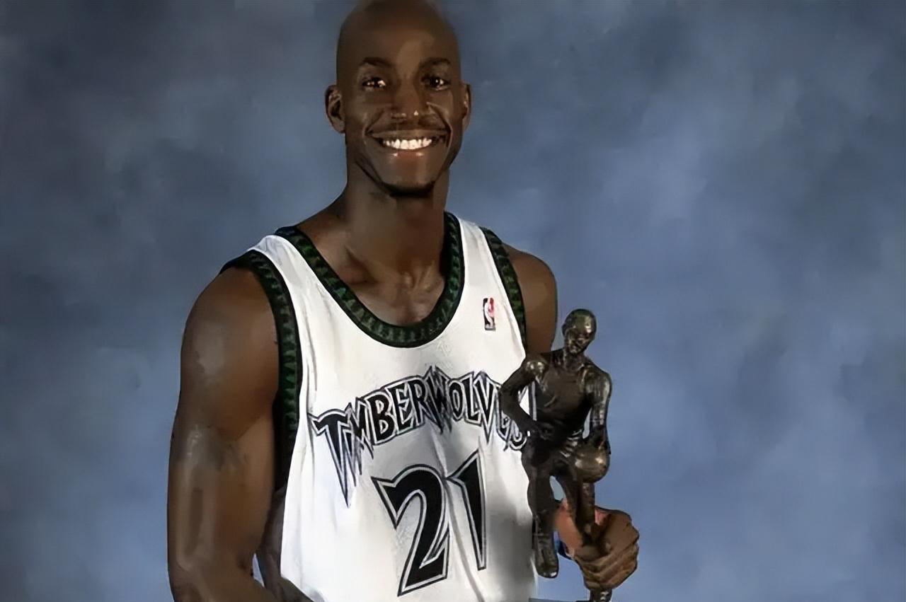 九游体育官网 -包含明尼苏达森林狼内部会议纪要流出——冲刺阶段遗憾出局；NBA常规赛使命明确；更衣室氛围转暖的词条