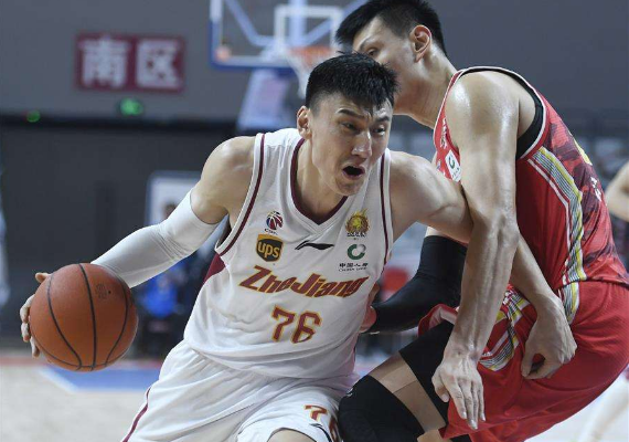 里程碑夜马德里竞技单刀错失，CBA季后赛转会期刷纪录，管理层满意，临场指挥获称赞的简单介绍